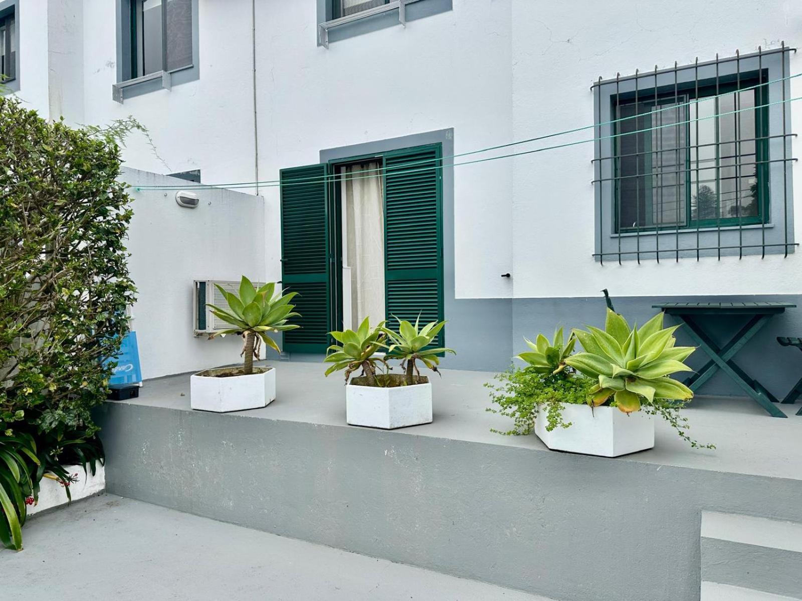 Azores Pedra Apartments - T0 E T1 Понта-Делгада Экстерьер фото